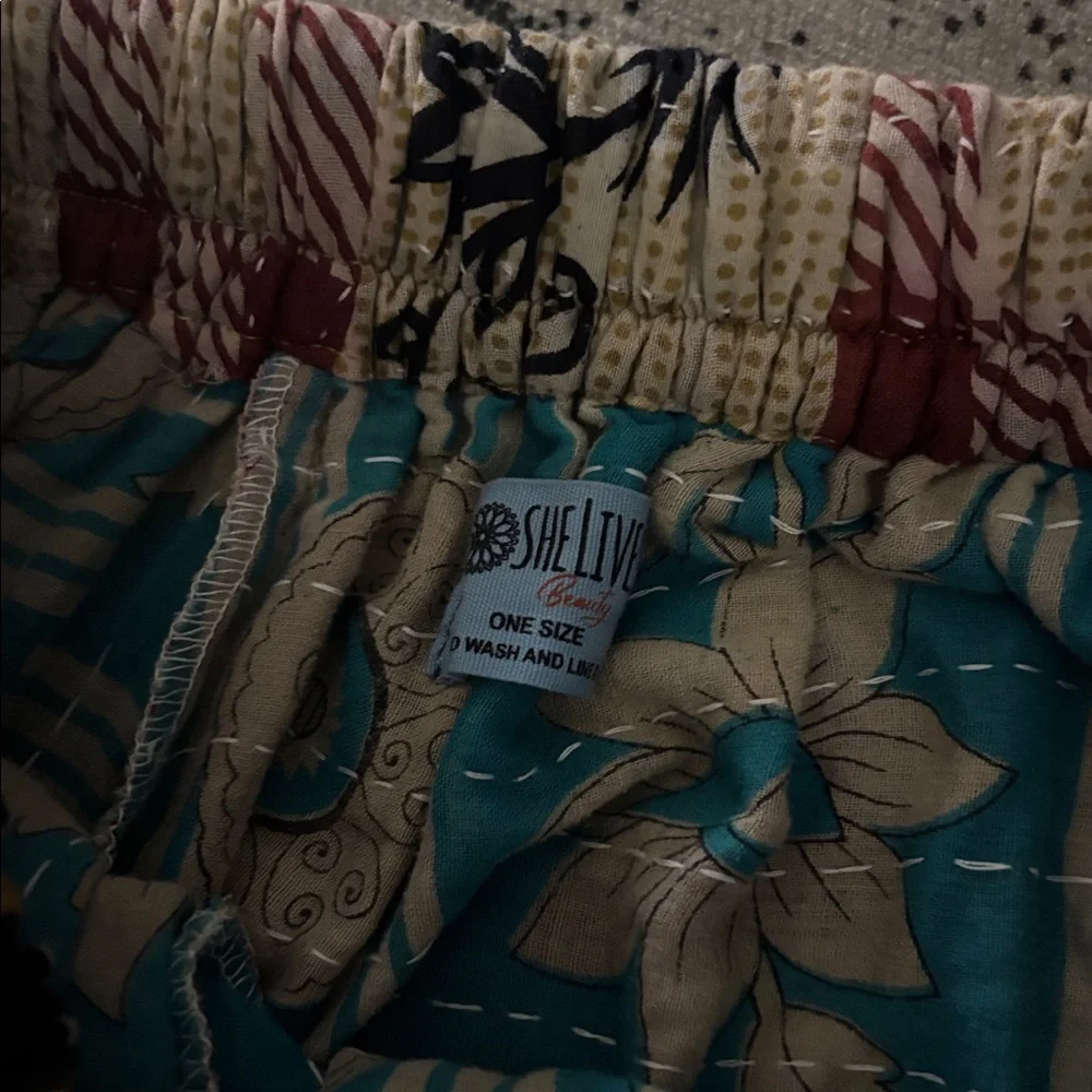 Kantha Cropped Harem Pants One Size Pants - Picture 5 of 5